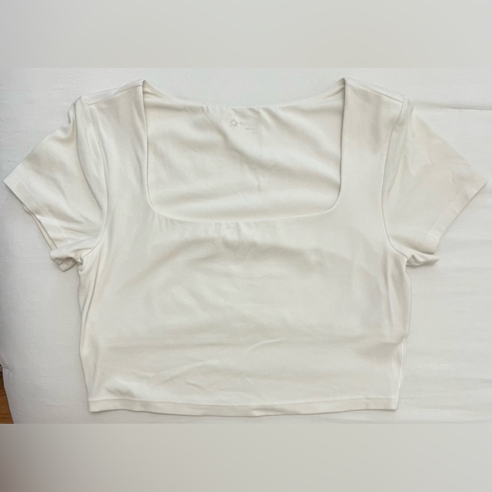 Aerie White Fitted Crop Blouse Short Sleeve